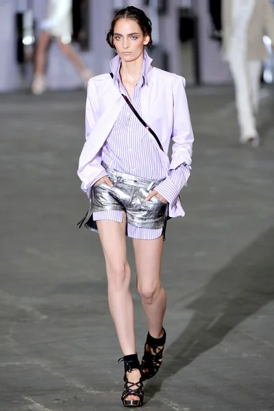 Look 2